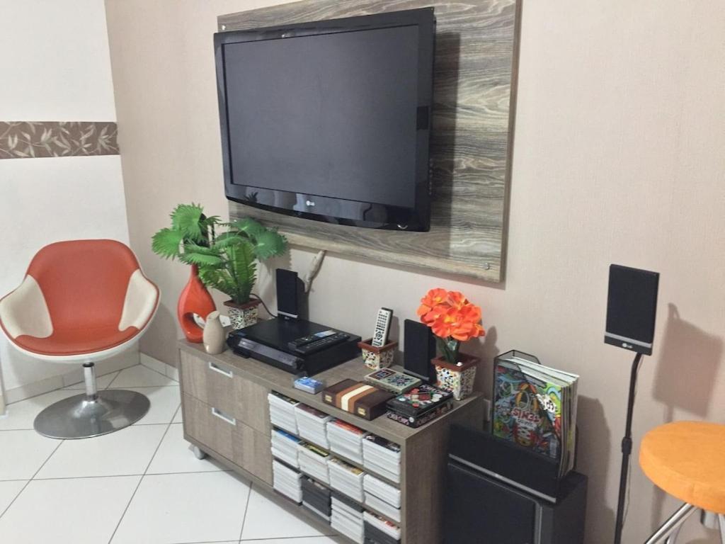 Apto Lindo Novo, Otima Localizacao Com Dois E Varanda Gourmet *